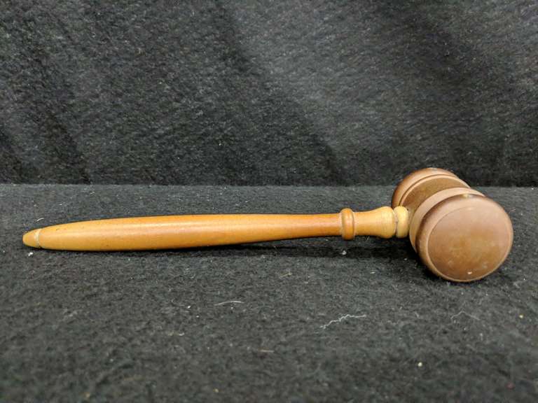 Wooden Gavel Mariner Auctions & Liquidations Ltd.