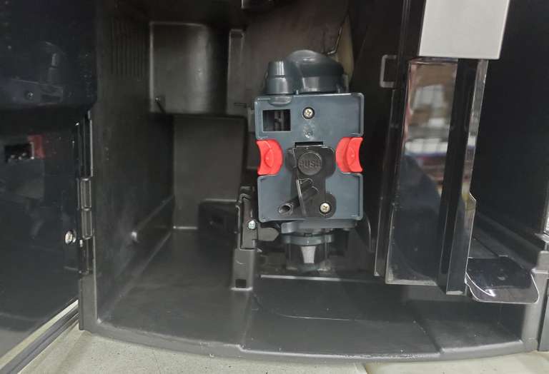 **See Note** Refurbished DeLonghi ESAM5500B Perfecta Digital Super