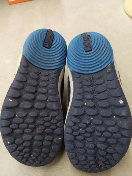 merrell bare steps hut moc