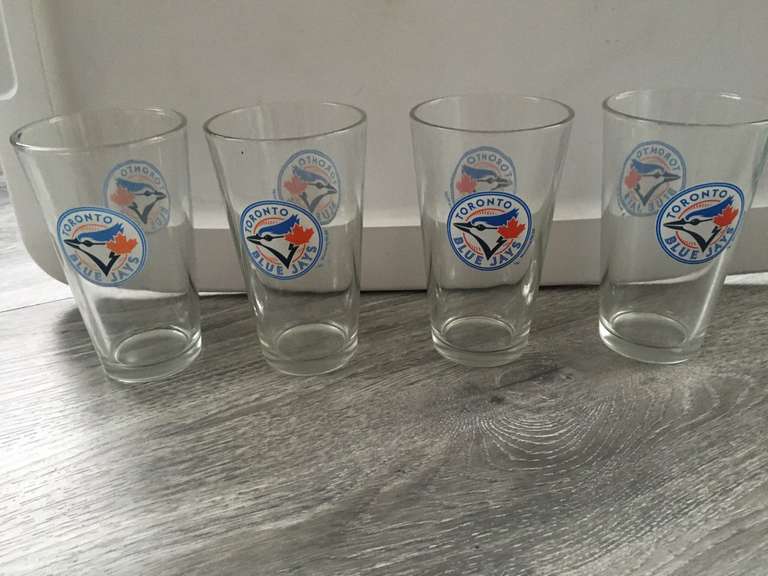 Lot of 4 MLB Toronto Blue Jays Glasses (6" high) Mariner Auctions