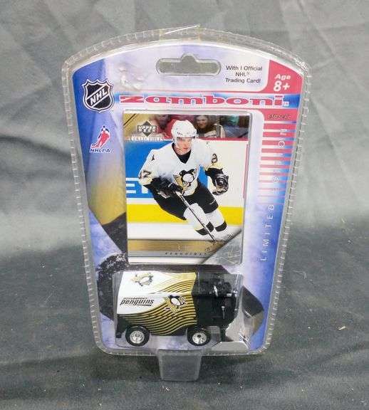 2006 Limited Edition NHL 150Scale Die Cast Zamboni w/ Upper Deck