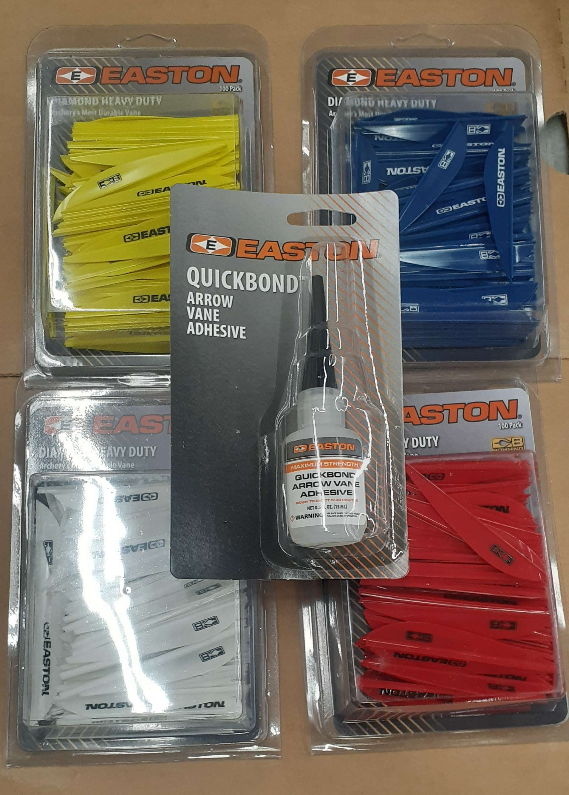 Lot of Archery Products Vanes 4 X 100 (Red, White, Blue, Yellow