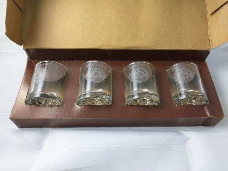 Set of 4 Vintage The Keg Shot Glasses w/ Original Box Mariner
