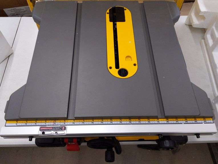 **See Note** Dewalt DWE7485 8.25 in. Compact Table Saw With Rip