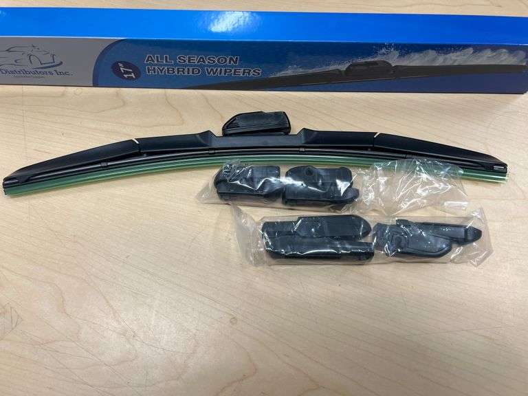 R & T Distributors Inc All Season Hybrid Wipers , 17'' Mariner