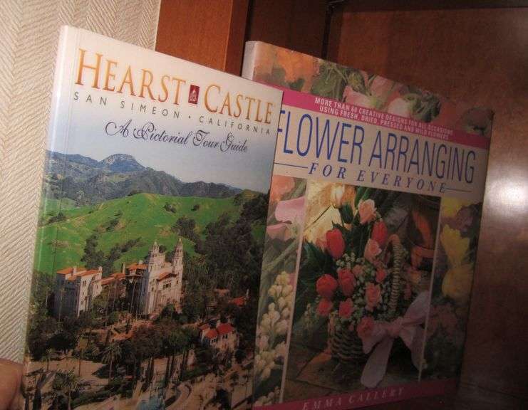Coffee table books including horses, plantations, gardens, etc. Mark