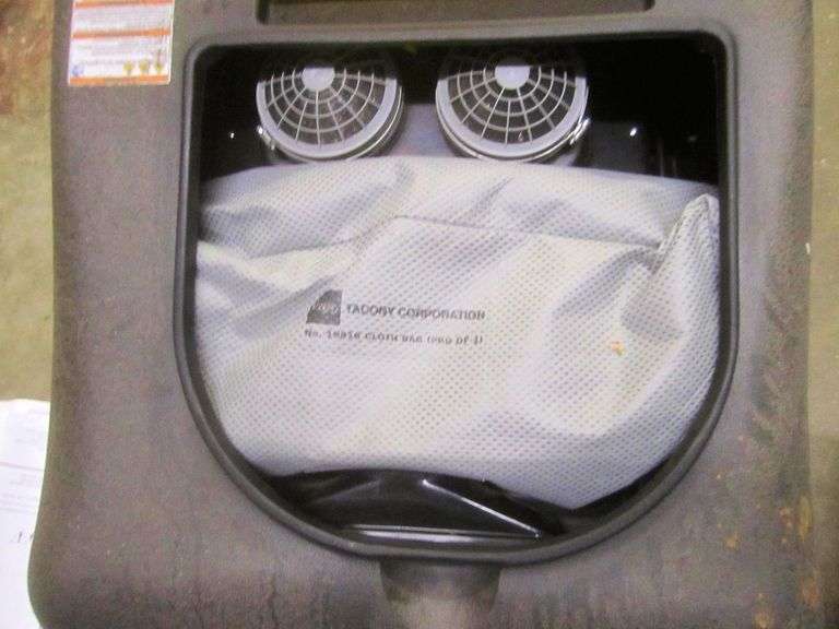 Tornado Carpetkeeper wide area vacuum Mark Van Hook, Auctioneer