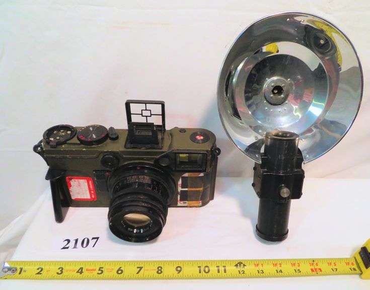 Graflex KE-4(1) Combat Graphic rangefinder camera w/ flash - Mark Van ...