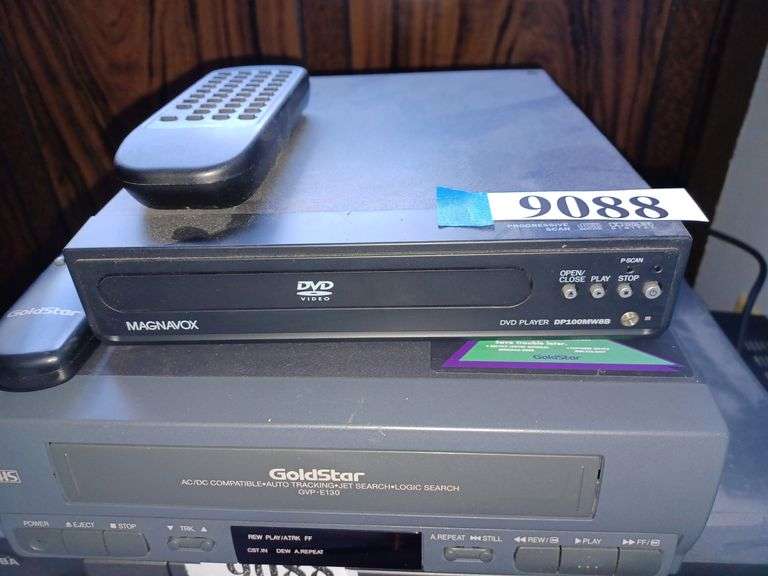 Toshiba VCR and DVD player, gold star VCR Mark Van Hook, Auctioneer
