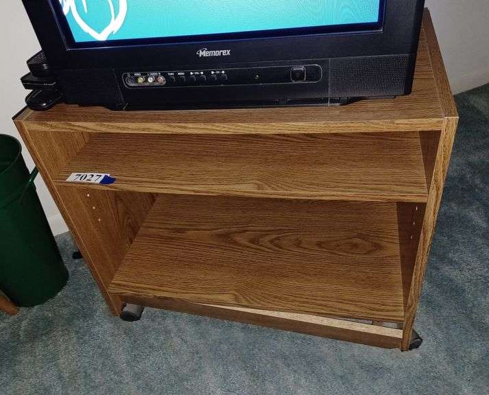 Memorex CRT TV with remote and laminate TV stand Mark Van Hook