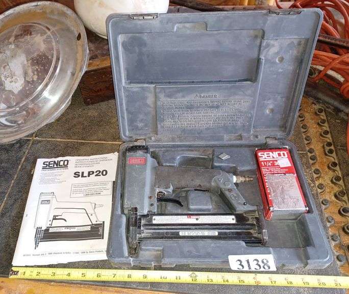 Cloueuse Pneumatique SLP20 Senco - Pour Brads 20mm - Léger Et Sans Huile - Idéal Menuiserie, Bricolage