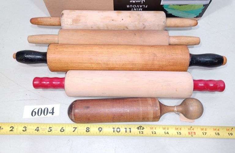 Wood rolling pin collection Mark Van Hook, Auctioneer