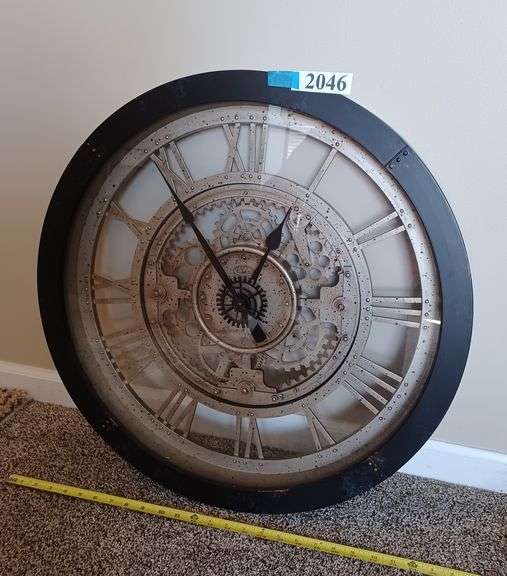 Large plastic battery operated wall clock, working Mark Van Hook