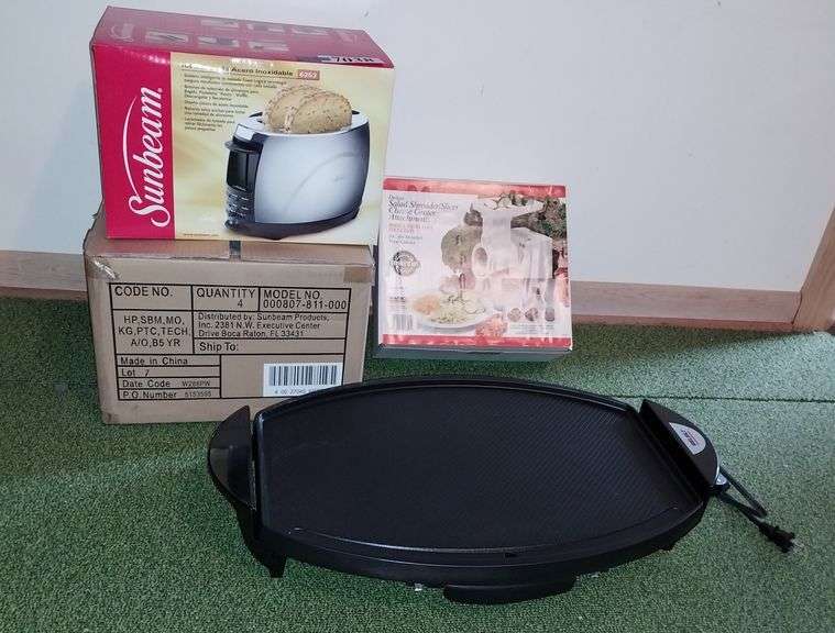 NIB Sunbeam stainless steel toaster and Deluxe salad Shredder slicer