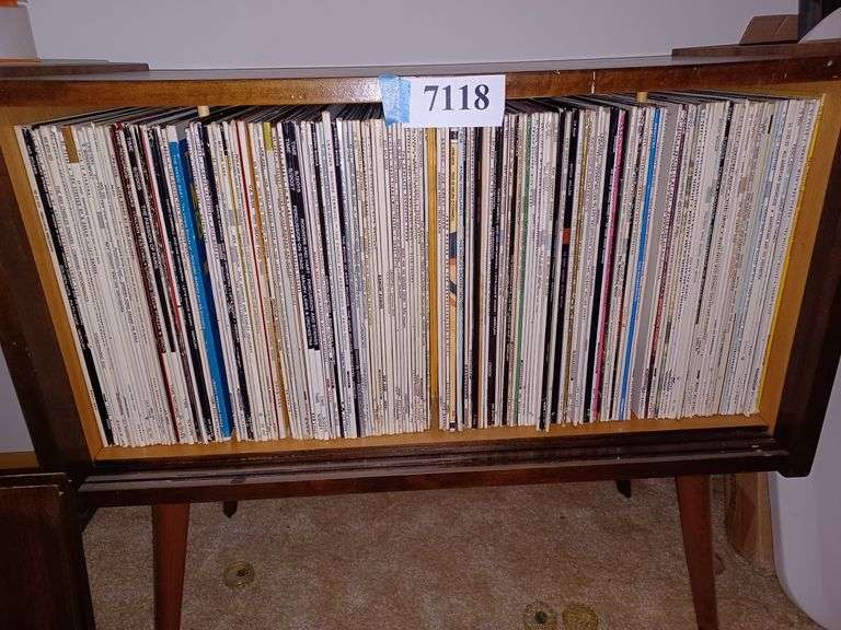 Various 33 RPM records Mark Van Hook, Auctioneer