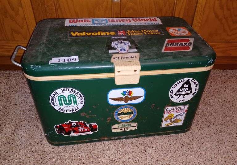 Vintage metal thermos cooler Mark Van Hook, Auctioneer