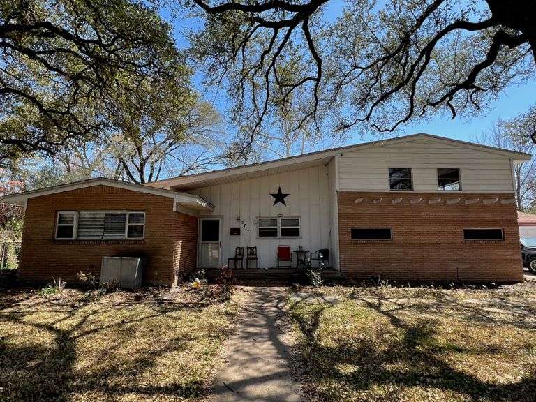Fort Worth House for Sale in South Hills