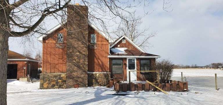 LIVE Real Estate Auction - Investment Property