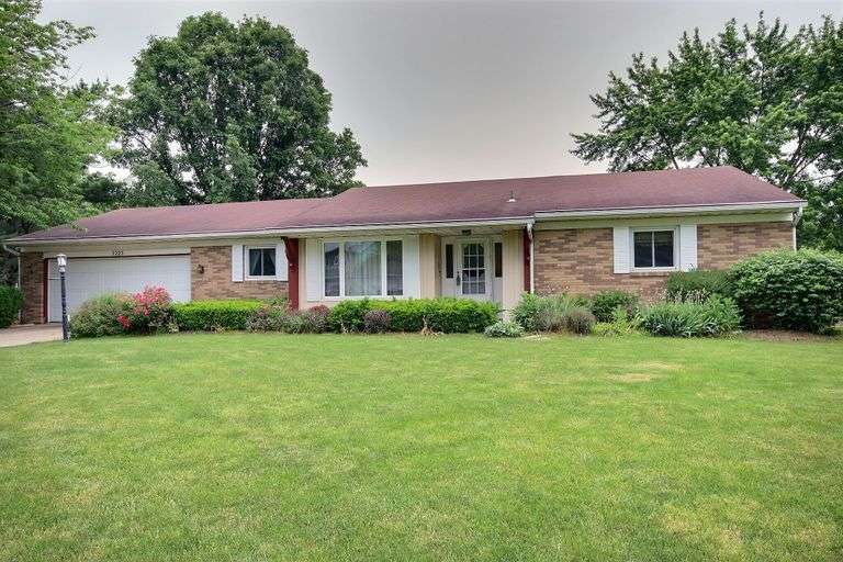 5225 Chippewa Trail ON RE Ness Bros Realtors & Auctioneers