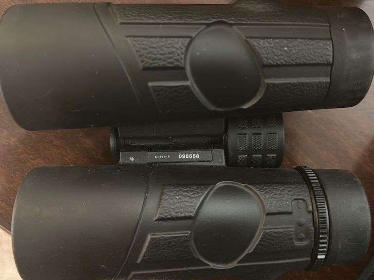 RedField Rebel Binoculars Ness Bros Realtors & Auctioneers