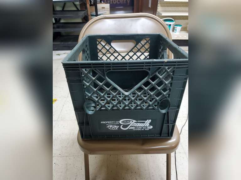 Louis Trauth Dairy Inc, Newport, Kentucky Plastic Milk Crate