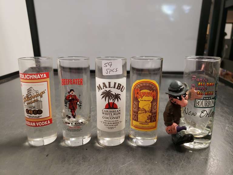 5 Collectible shot glasses Northern Kentucky Auction, LLC