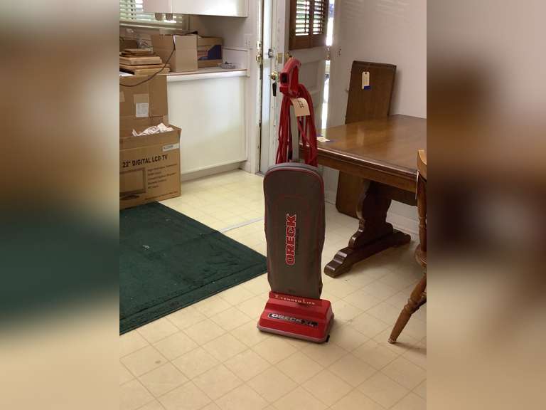 Oreck Commercial XL Vacuum. Worked when tested.