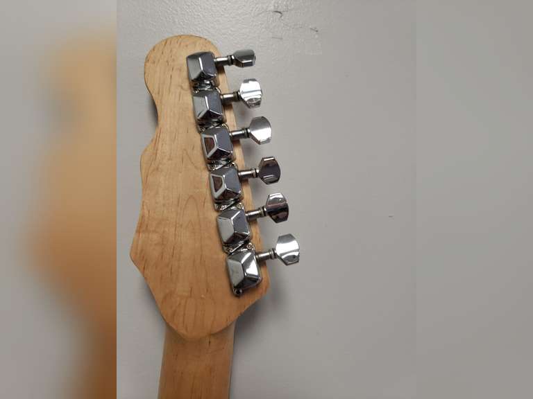 Mahar electric guitar Northern Kentucky Auction, LLC