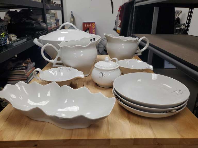 Maryland China Assorted Pieces Northern Kentucky Auction, LLC