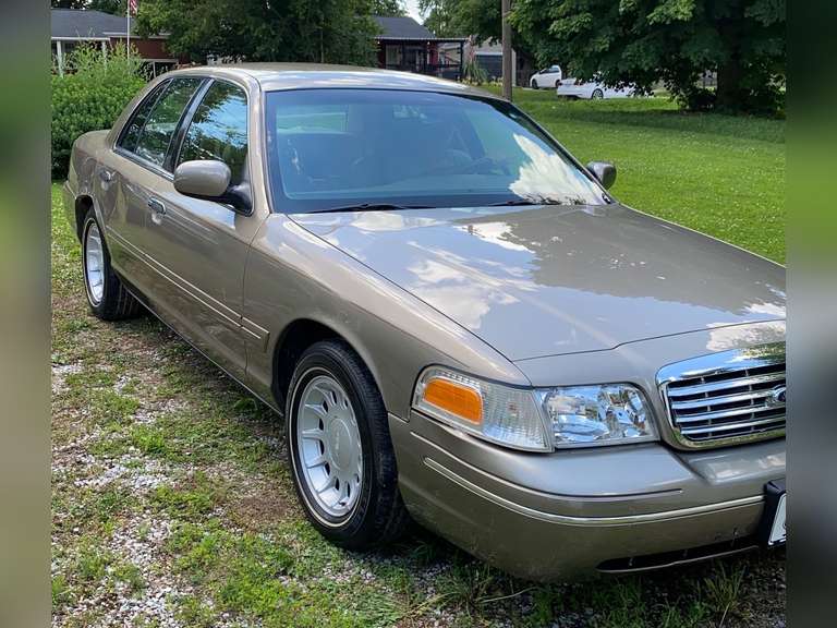 Ford Crown Vic, Antiques, Appliances, Household, Yard-Garden, Tools