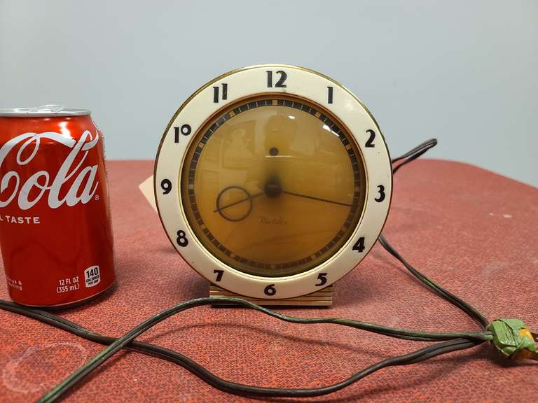 Vintage Westclox electric alarm clock Northern Kentucky Auction, LLC