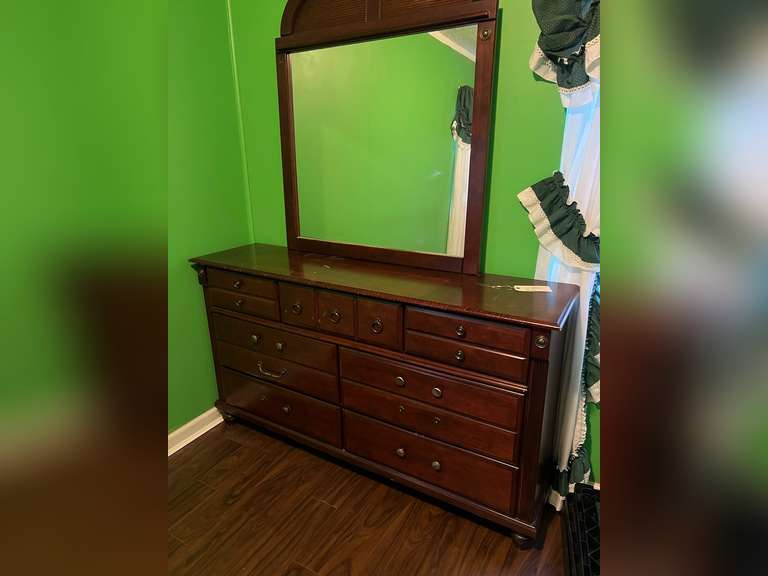 Chest of drawers plus mirror, 64”x16”, some scratches, mirror was