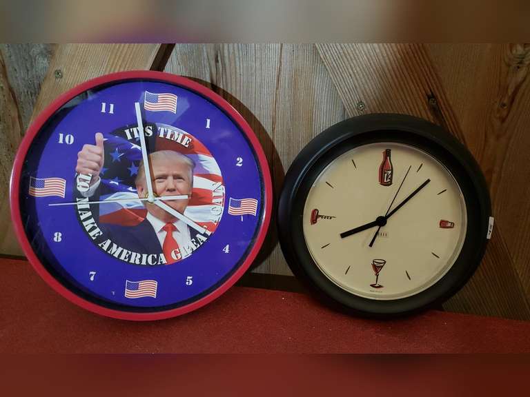 2 Battery operated clocks, work