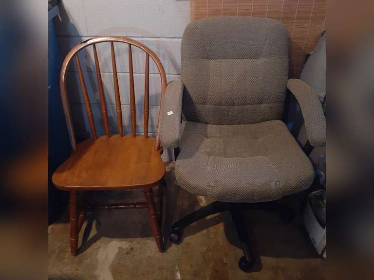 Upholstered rolling chair Clearance