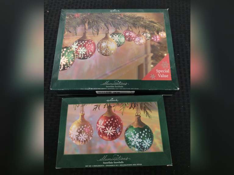Hallmark Illuminations snowflake snowballs ornaments. Northern