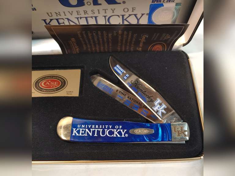 Case XX University of Kentucky knife Northern Kentucky Auction, LLC