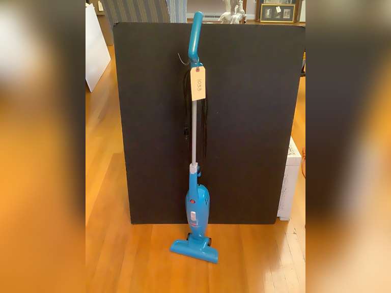Bissell featherweight stick vacuum. Works when tested.