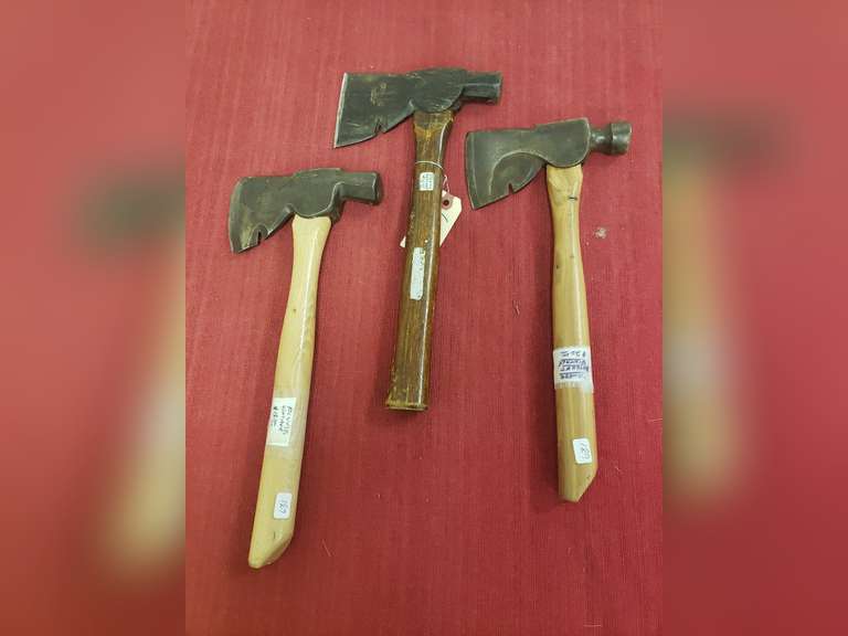 3 Hatchets Pioneer, Stanley and Plumb