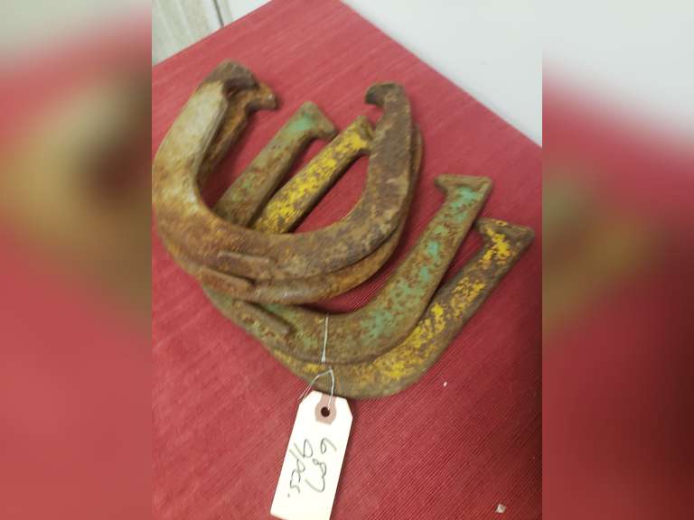 Heavy metal horseshoe game Northern Kentucky Auction, LLC