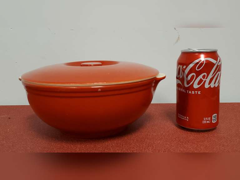 Orange Universal Cambridge oven proof bowl with lid Northern Kentucky