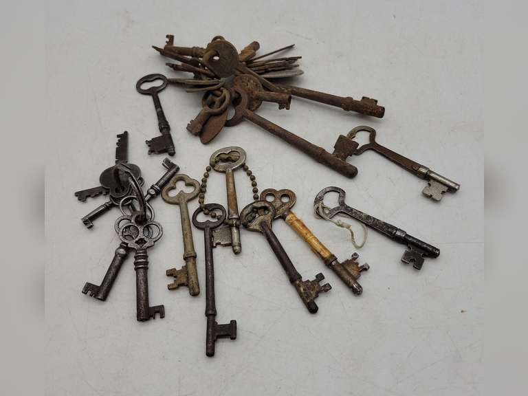 Skeleton and Clock Keys Northern Kentucky Auction, LLC