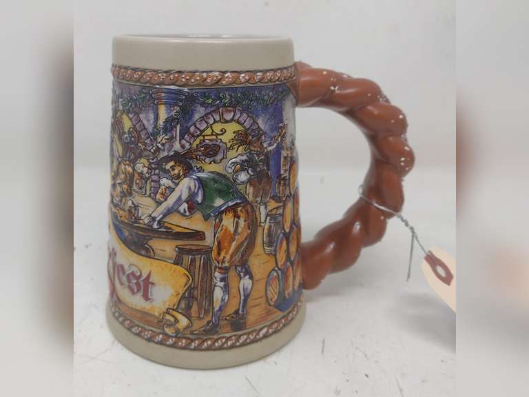 Budweiser Oktoberfest 1992 beer stein.