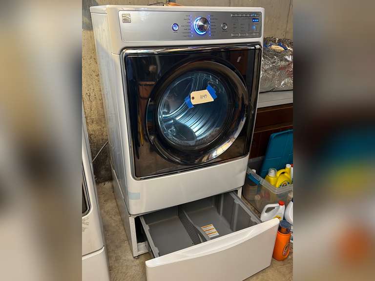 Kenmore Elite pedestal front load 220V dryer Northern Kentucky