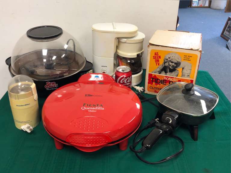 Various Vintage Small Kitchen Appliances & More