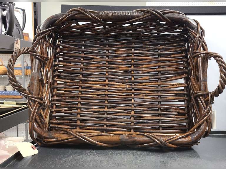 Large rattan baskets Northern Kentucky Auction, LLC