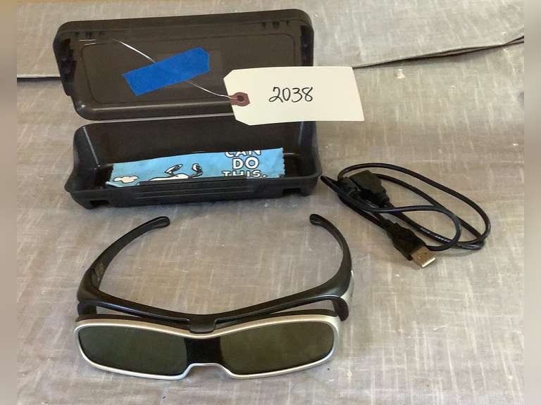 3D Full HD glasses with case and USB cord. Northern Kentucky Auction, LLC