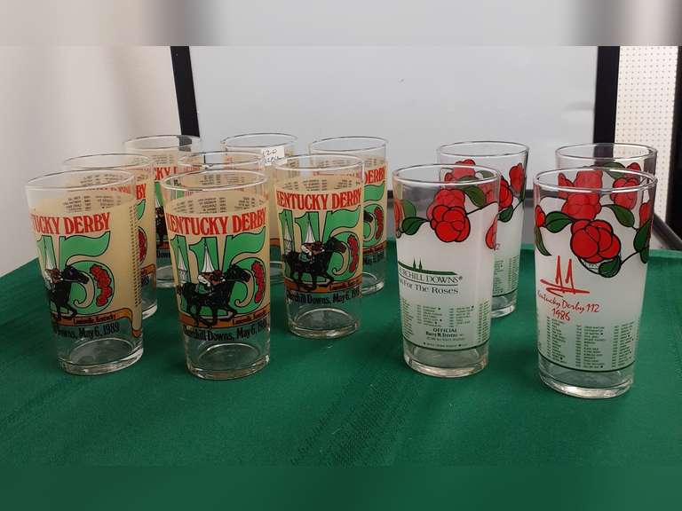 12 Kentucky Derby Glasses (8) 1989 & (4) 1986