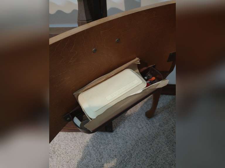 Good housekeeping sewing machinemodel KNS serial no 402971, powered on