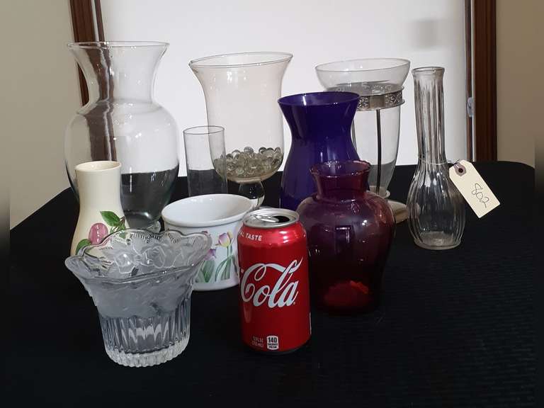 Assorted Vases Northern Kentucky Auction, LLC