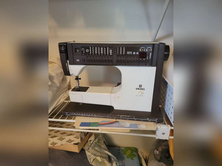 Husqvarna Viking Sewing Machine Model 6690 Missing Cassette B